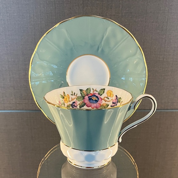 Aynsley Tea Cup and Saucer. Sage Green, Floral, Scalloped, Textural, Fluted. - Picture 12 of 12